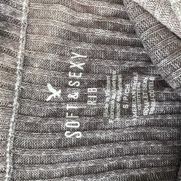 American Eagle tank top - Picture 2 of 2